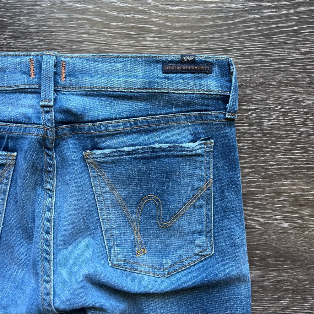 Citizens Of Humanity “Kelly” Low Rise Boot Leg Jeans - Picture 9 of 11